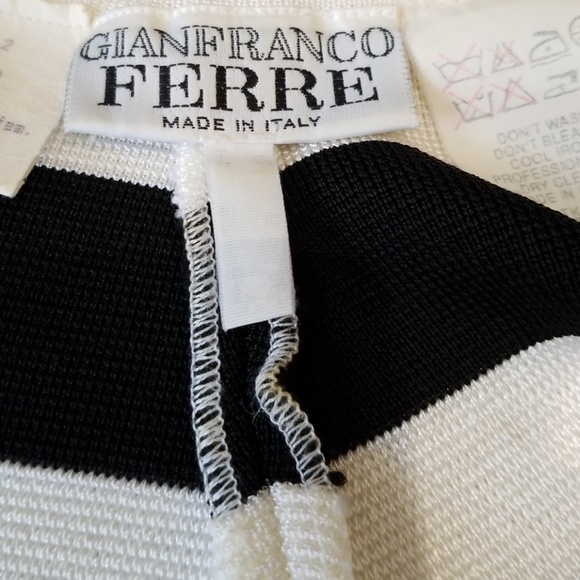 Gianfranco Ferre Black & White Sleeveless Top - Picture 6 of 6